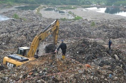 СБУ розпочала провадження за фактом пожежі на Грибовицькому сміттєзвалищі за статтею «службова недбалість»