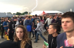 Понад 40 людей постраждали від удару блискавки на рок-фестивалі в Німеччині