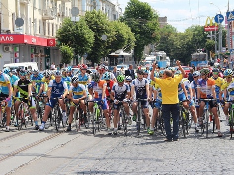 У Вінниці стартували міжнародні велогонки