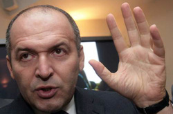 Пінчук продав газету «Факти» її главреду 