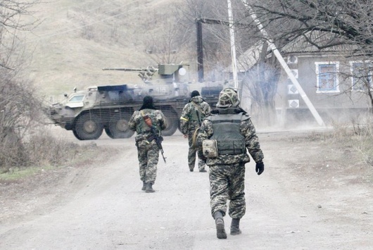Ніч у зоні АТО минула неспокійно: бойовики 35 разів обстріляли позиції українських військових