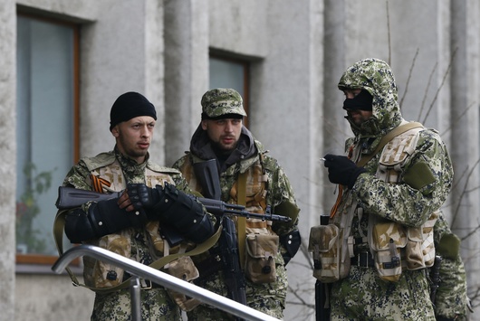 Бойовики не випускають жителів одного з окупованих сіл на Луганщині