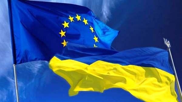 Більше половини українців не відчувають себе європейцями