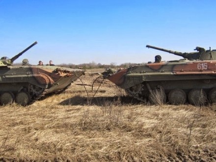 Бойовики під Авдіївкою обстріляли українські позиції з танка