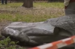 Невідомі повалили пам’ятник Леніну в Москві