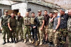 Ярош і Савченко зустрілися на передовій