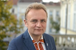 Садовий попросив поліцію посилити охорону міськради напередодні сутичок