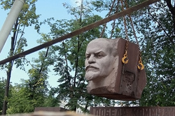 У Дніпрі демонтували останній символ комунізму 