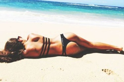 Как выглядят знаменитые спортсменки в купальниках