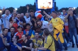 Уміє ж Путін об'єднувати людей: як українські та англійські вболівальники співали всім відомий хіт