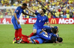 Збірна Франції вирвала перемогу у Румунії в матчі-відкритті Євро-2016 