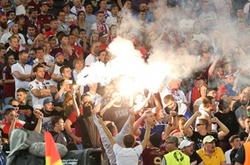 УЄФА покарає Росію за бійку фанатів