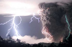 Сьогодні українців очікують дощі з грозами