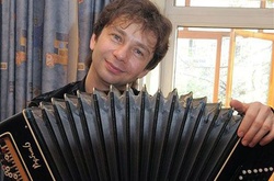 Адвокат звільненого акордеоніста Завадського: Ми будемо домагатися в суді повного виправдання