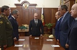 Група євродепутатів просять зняти санкції з керівників російських спецслужб 