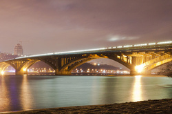 Сьогодні вночі закроють міст Метро