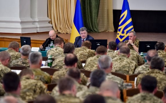 Порошенко: Україна повинна мати натівську армію ще до вступу в НАТО