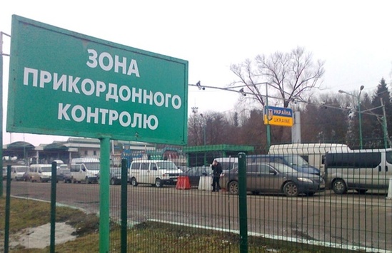 На українсько-польському кордоні в чергах стоять понад 1800 автомобілів