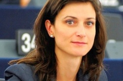 Доповідач Європарламенту: механізм призупинки безвізу не загальмує скасування віз Україні