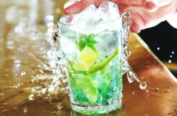 Как освежиться в жару: Четыре безалкогольных коктейля с чаем,  которые приведут вас восторг