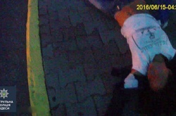 В Одесі чоловік хотів скинути з мосту дівчину, яку жорстоко побив на побаченні