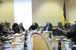 Турчинов заявив, що боєприпаси для ЗСУ виготовлятимуть 800 підприємств України