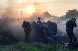 З квітня бойовики б'ють по наших позиціях тільки прицільно – Турчинов 