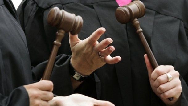 Парламент відмовився скасувати закон про судоустрій та статус суддів