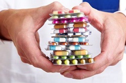 Порошенко спростив реєстрацію лікарських засобів