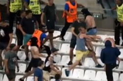 Російські вболівальники побили іспанських туристів у Кельні