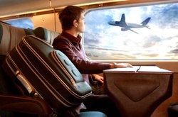 Зачем при взлёте просят открывать шторки на иллюминаторах? 12 авиа-фактов, о которых вы не знали