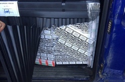 На кордоні з Румунією прикордонники зупинили чергову «дипломатичну» контрабанду