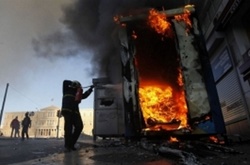 У Києві спалахнув кіоск із вторсировиною