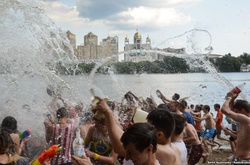 Водна баталія у центрі Києва