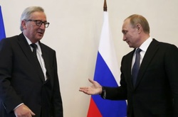 Голова Єврокомісії заявив про можливе поступове зняття санкцій із Росії через півроку