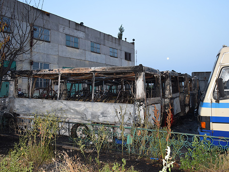 На стоянці в Миколаєві згоріло шість автобусів