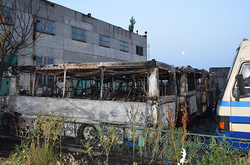 На стоянці в Миколаєві згоріло шість автобусів