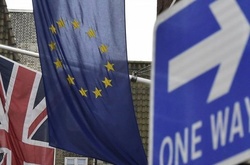 Вихід Великобританії з Євросоюзу обвалить фунт - Сорос