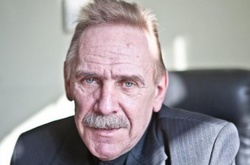 Помер гендиректор Київського театру ляльок, «голос» столичного метро Микола Петренко