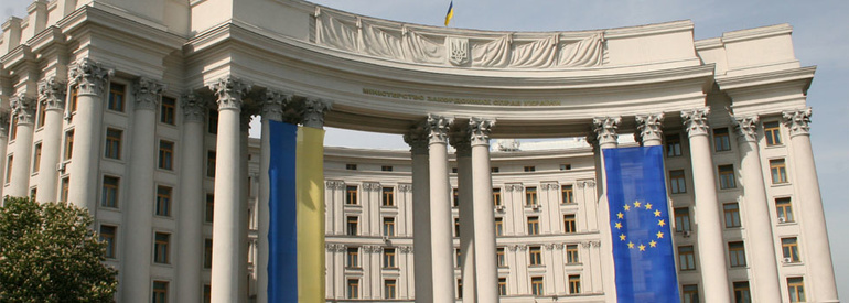 Медведчук звинуватив представників МЗС України в непрофесіоналізмі