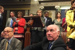 В Конгресі США влаштували сидячий страйк через закон про заборону продажу вогнепальної зброї