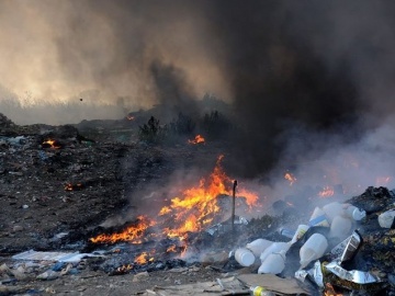 У Миколаєві знову загорілося сміттєзвалище 