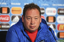 Тренер збірної Росії йде після провалу на Евро-2016