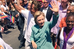 Клінтон підтримала гей-парад у Нью-Йорку