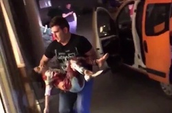 В мережі оприлюднили відео з камер спостереження в момент вибуху у Стамбулі