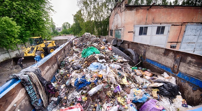 Київ приймає сміття зі Львова. Чи підтримуєте ви ініціативу Кличка? (ОПИТУВАННЯ)