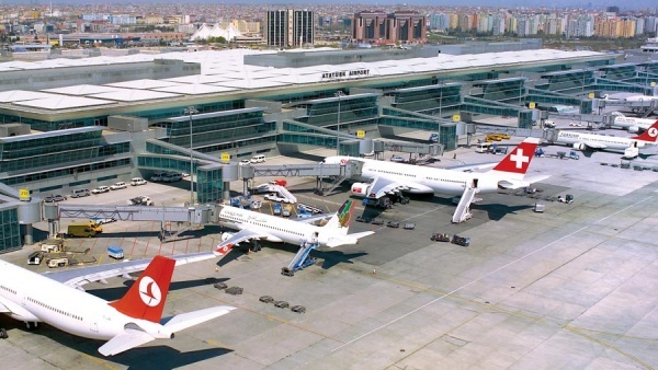 В аеропорту Стамбула сталися два вибухи