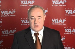 Нардеп Чумак розповів, скільки Кличко дав йому грошей на вибори