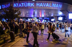 Двоє терористів-смертників, які влаштували теракт у Стамбулі, мали російські паспорти - ЗМІ