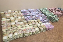 Силовики накрили в столиці конвертцентр, через який ділки «відмили» понад мільярд гривень 